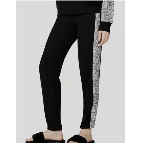 Monrow Pants - MONROW vintage side stripe snake print sweatpants size M